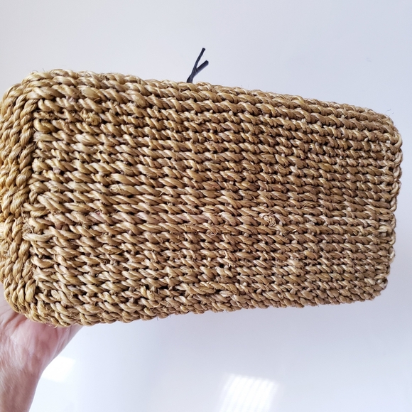 Vintage Straw Tan Mini Handbag - Picture 11 of 15